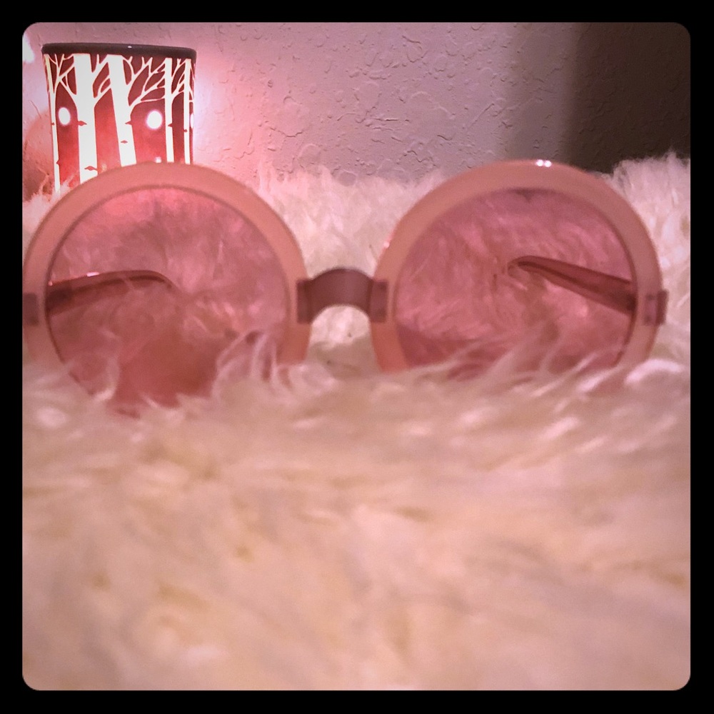 Wild fox Malibu Barbie Sunglasses...gently used